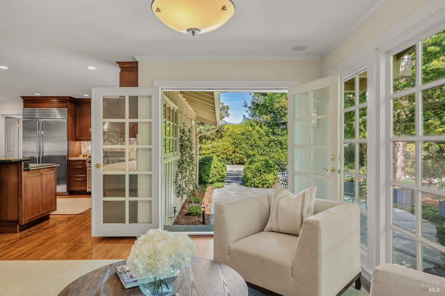 Detail Gallery Image 13 of 67 For 1670 Cabernet Ln, Saint Helena,  CA 94574 - 5 Beds | 5/1 Baths