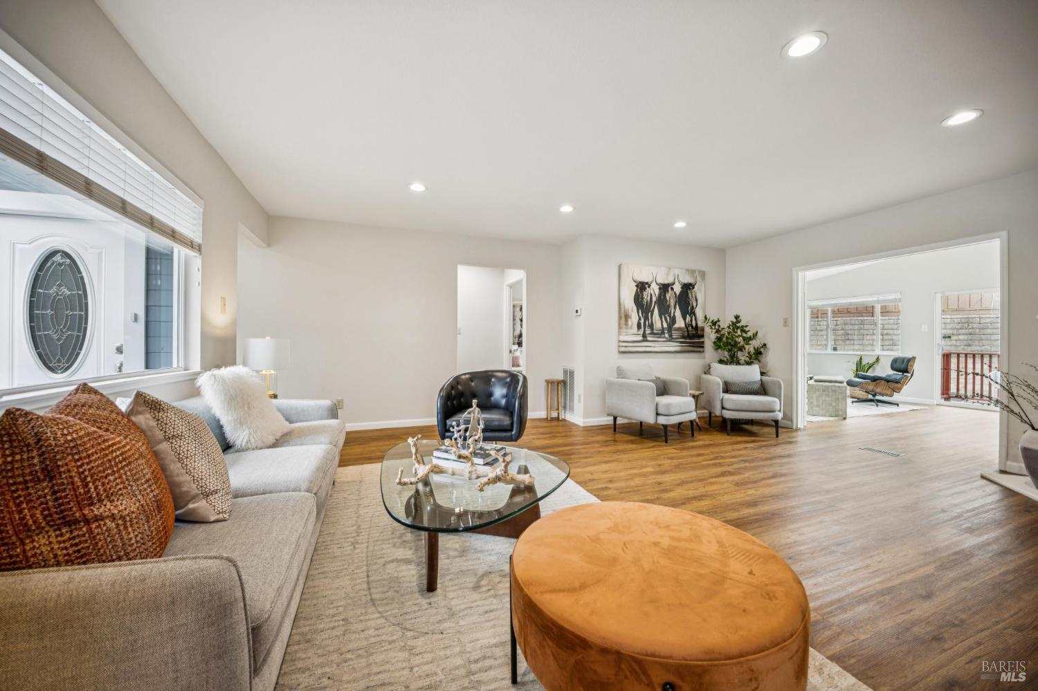 Detail Gallery Image 5 of 43 For 35 San Pablo Ave, San Rafael,  CA 94903 - 3 Beds | 2 Baths