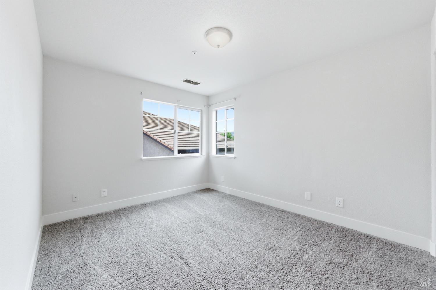 Detail Gallery Image 39 of 51 For 5226 Pavilion Ct, Fairfield,  CA 94534 - 5 Beds | 3/1 Baths