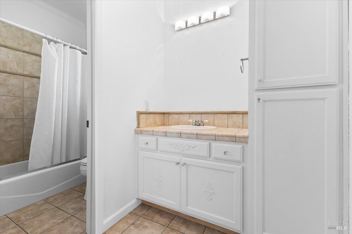 Detail Gallery Image 22 of 34 For 103 Paul Wittke Dr, Healdsburg,  CA 95448 - 4 Beds | 3 Baths