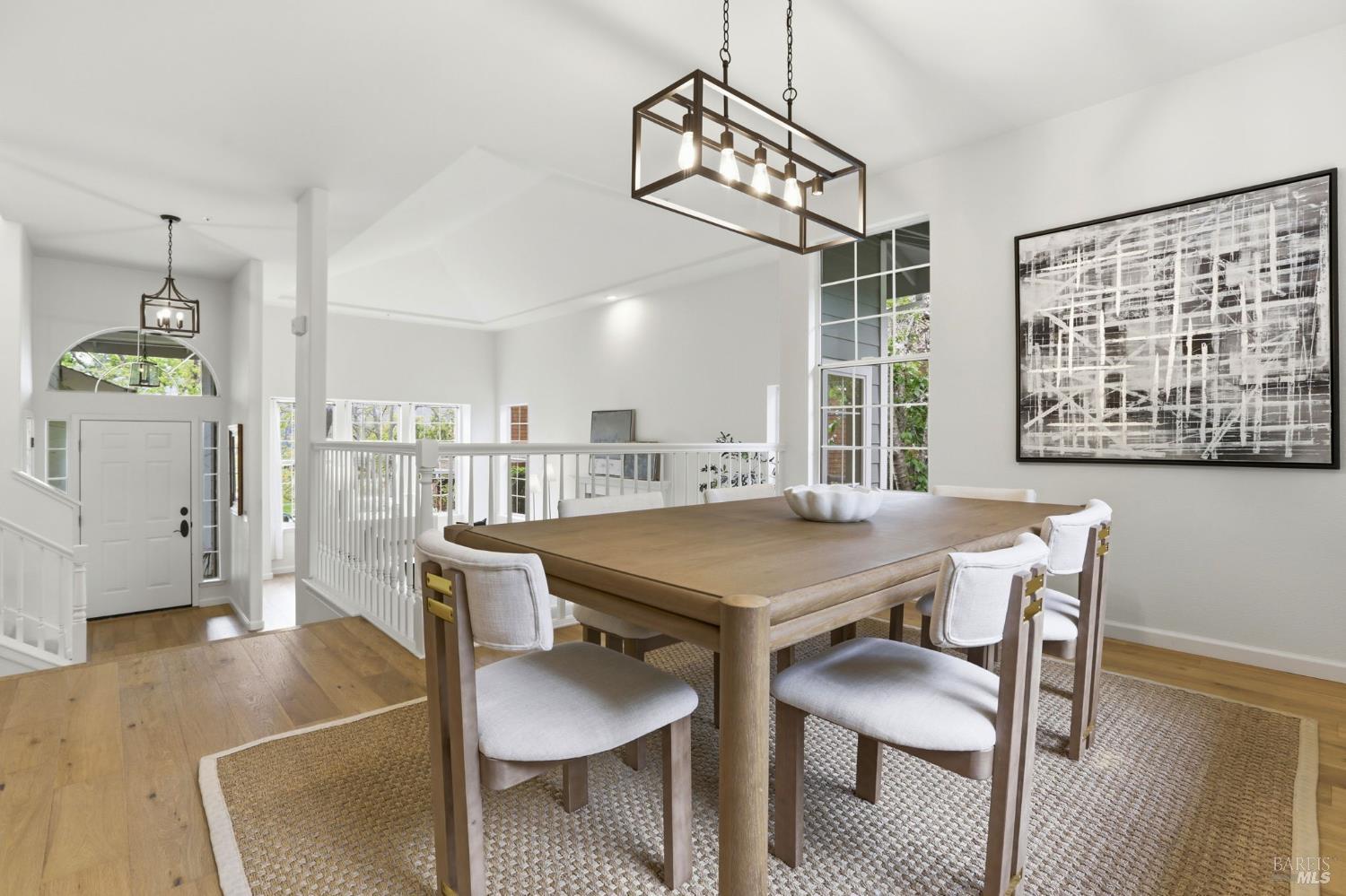 Detail Gallery Image 20 of 34 For 11 Red Oak Ct, Novato,  CA 94949 - 5 Beds | 3 Baths