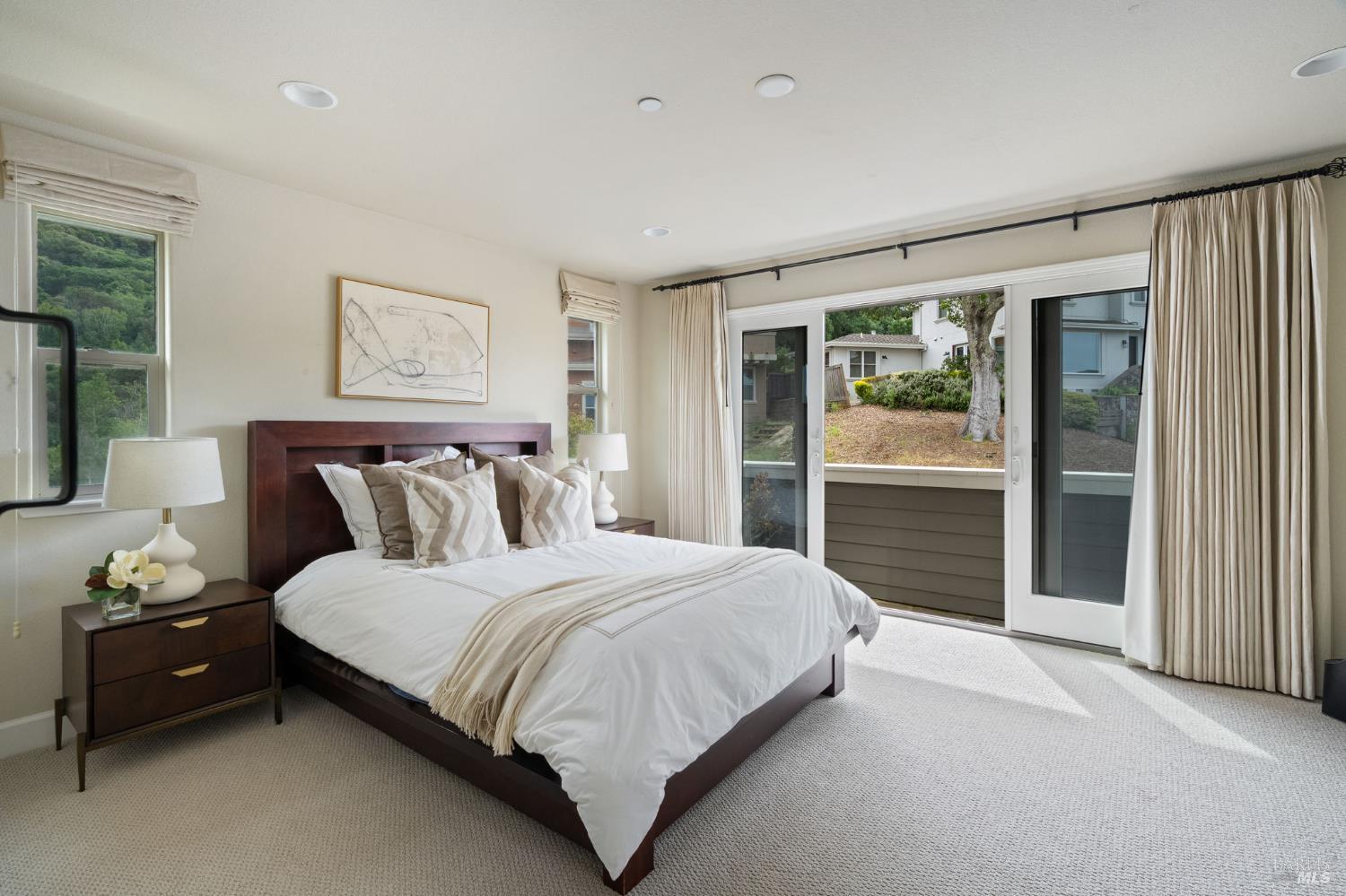 Detail Gallery Image 20 of 36 For 11 Edgehill Way, San Rafael,  CA 94903 - 4 Beds | 3/1 Baths
