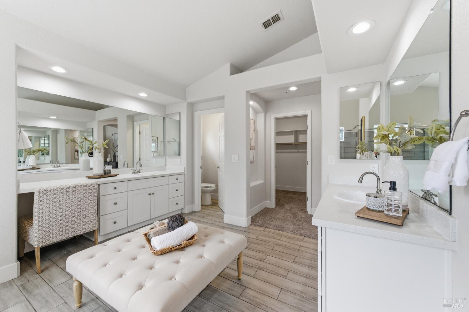 Detail Gallery Image 33 of 51 For 5226 Pavilion Ct, Fairfield,  CA 94534 - 5 Beds | 3/1 Baths