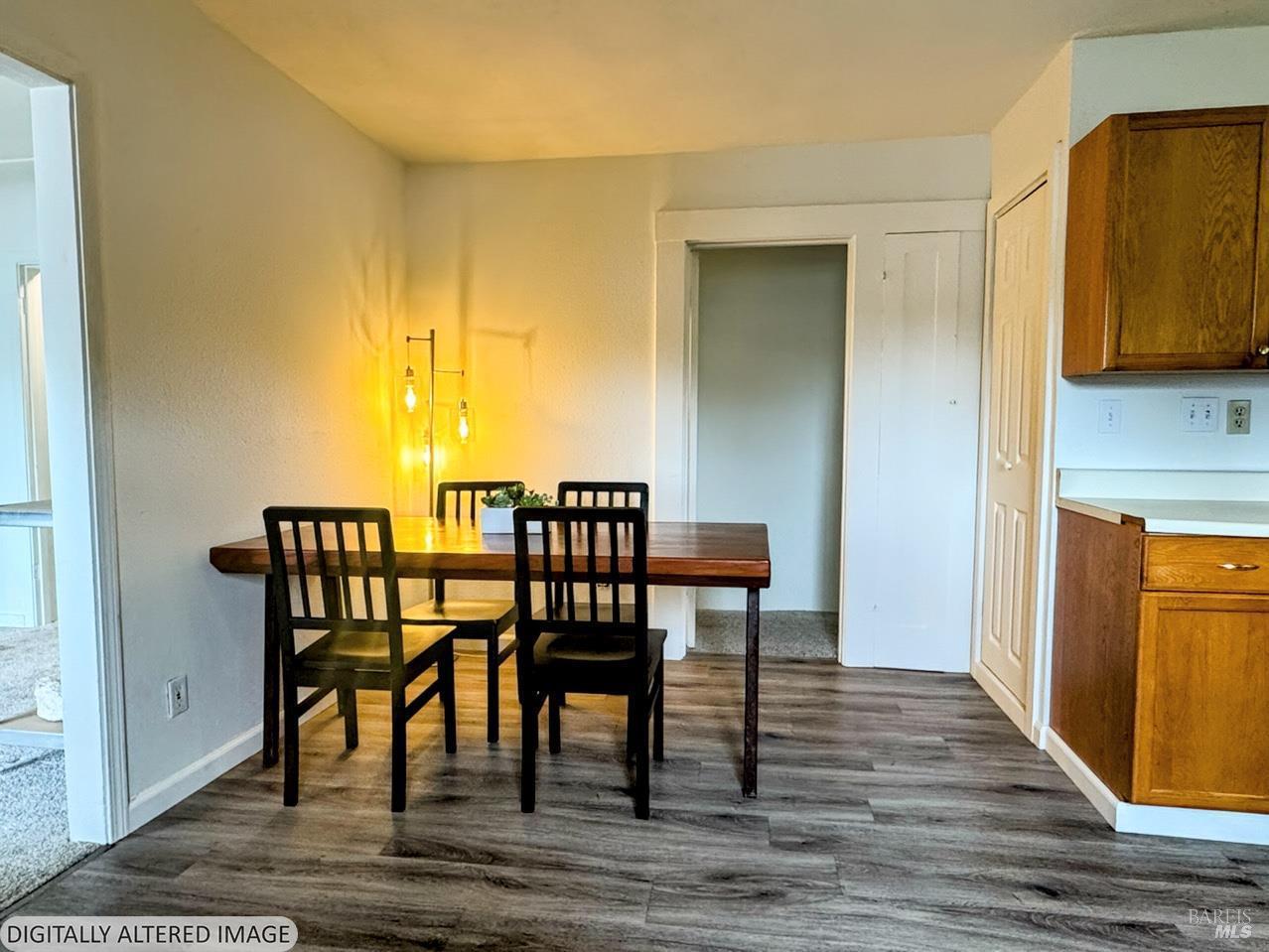 Detail Gallery Image 12 of 19 For 1047 S Wright Rd, Santa Rosa,  CA 95407 - 3 Beds | 1 Baths