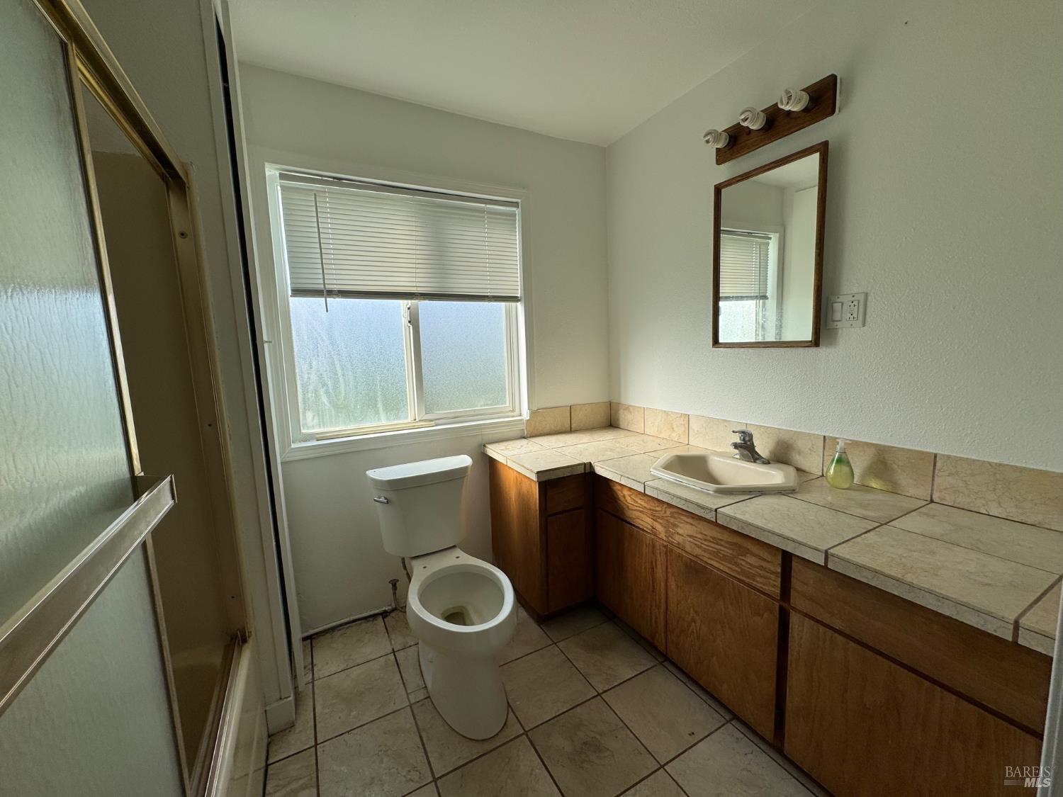 Detail Gallery Image 12 of 26 For 4553 Stony Point Rd, Santa Rosa,  CA 95407 - 3 Beds | 1 Baths