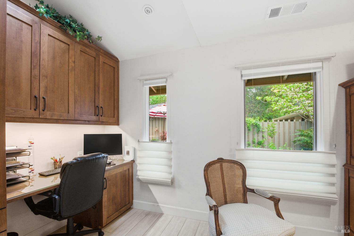 Detail Gallery Image 19 of 32 For 150 Milliken Creek Dr, Napa,  CA 94558 - 2 Beds | 2 Baths