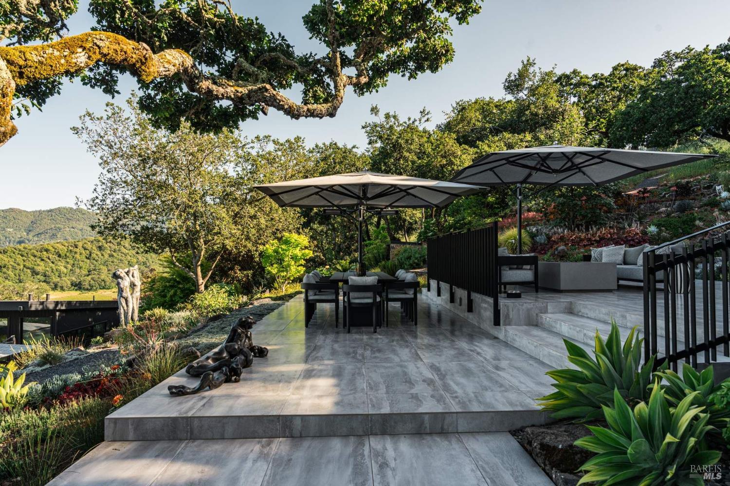 Detail Gallery Image 16 of 50 For 2900 Wild Turkey Run, Santa Rosa,  CA 95404 - 5 Beds | 7/1 Baths