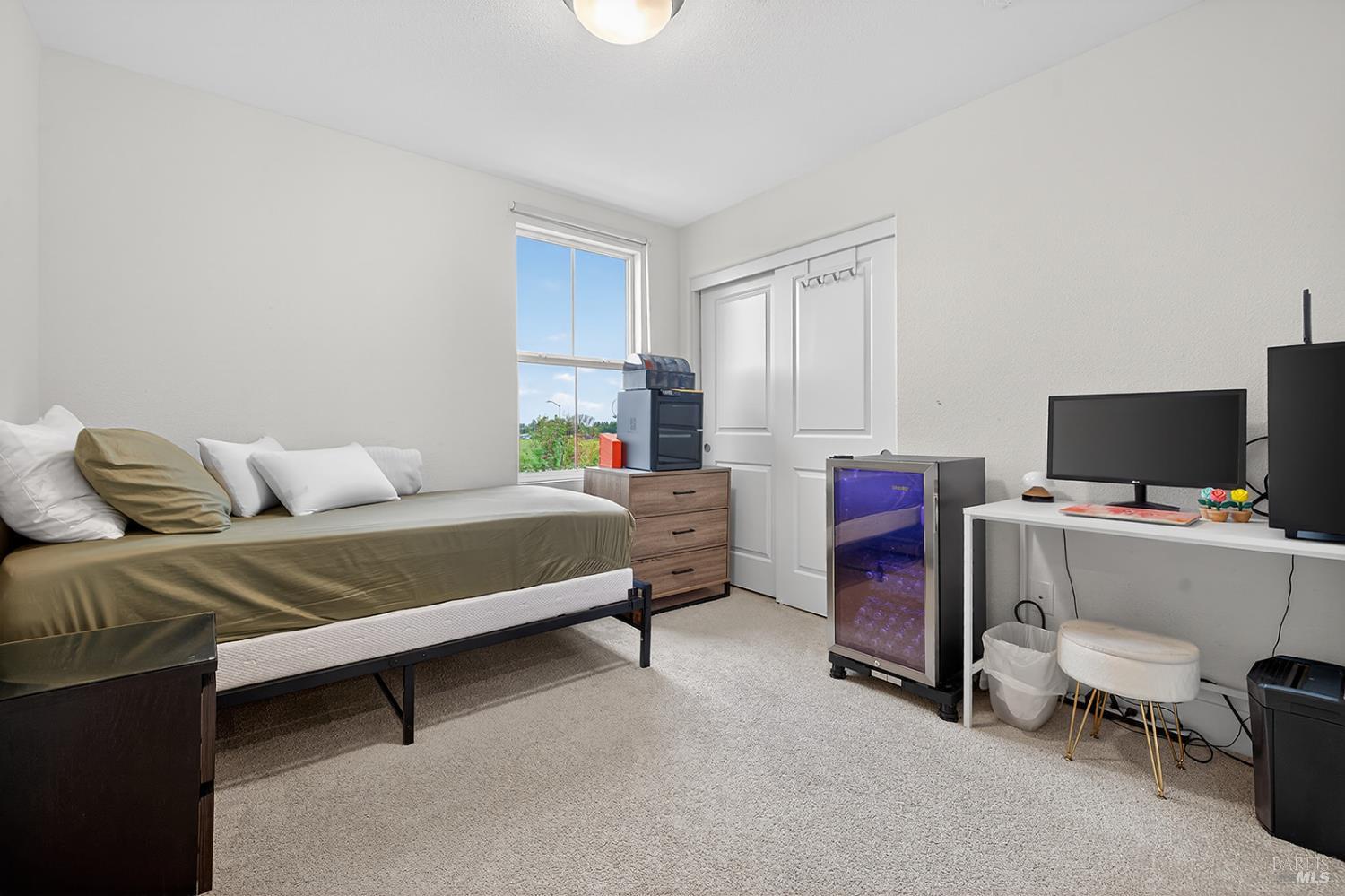 Detail Gallery Image 18 of 31 For 6042 Oxford Pl, Rohnert Park,  CA 94928 - 4 Beds | 2/1 Baths