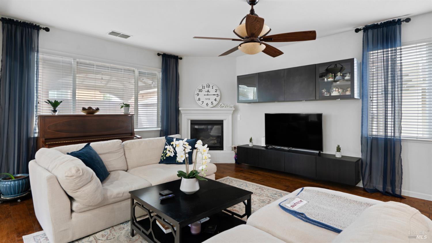 Detail Gallery Image 13 of 62 For 1157 N Station Dr, Vacaville,  CA 95688 - 4 Beds | 2/1 Baths