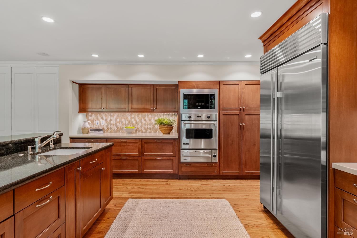 Detail Gallery Image 15 of 67 For 1670 Cabernet Ln, Saint Helena,  CA 94574 - 5 Beds | 5/1 Baths