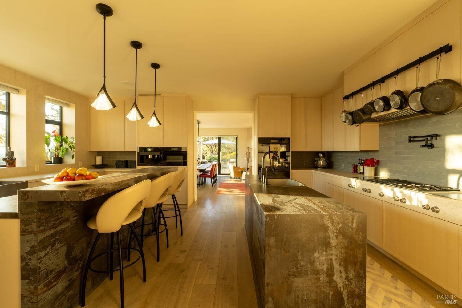 Detail Gallery Image 13 of 50 For 2900 Wild Turkey Run, Santa Rosa,  CA 95404 - 5 Beds | 7/1 Baths