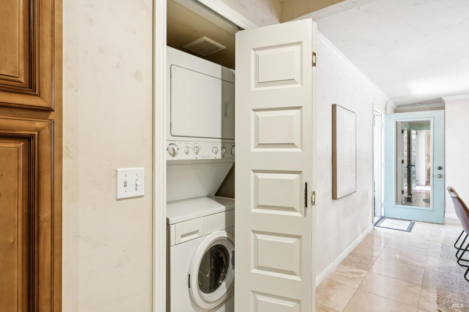 Detail Gallery Image 49 of 71 For 1021 Rose Dr, Napa,  CA 94558 - 4 Beds | 4 Baths