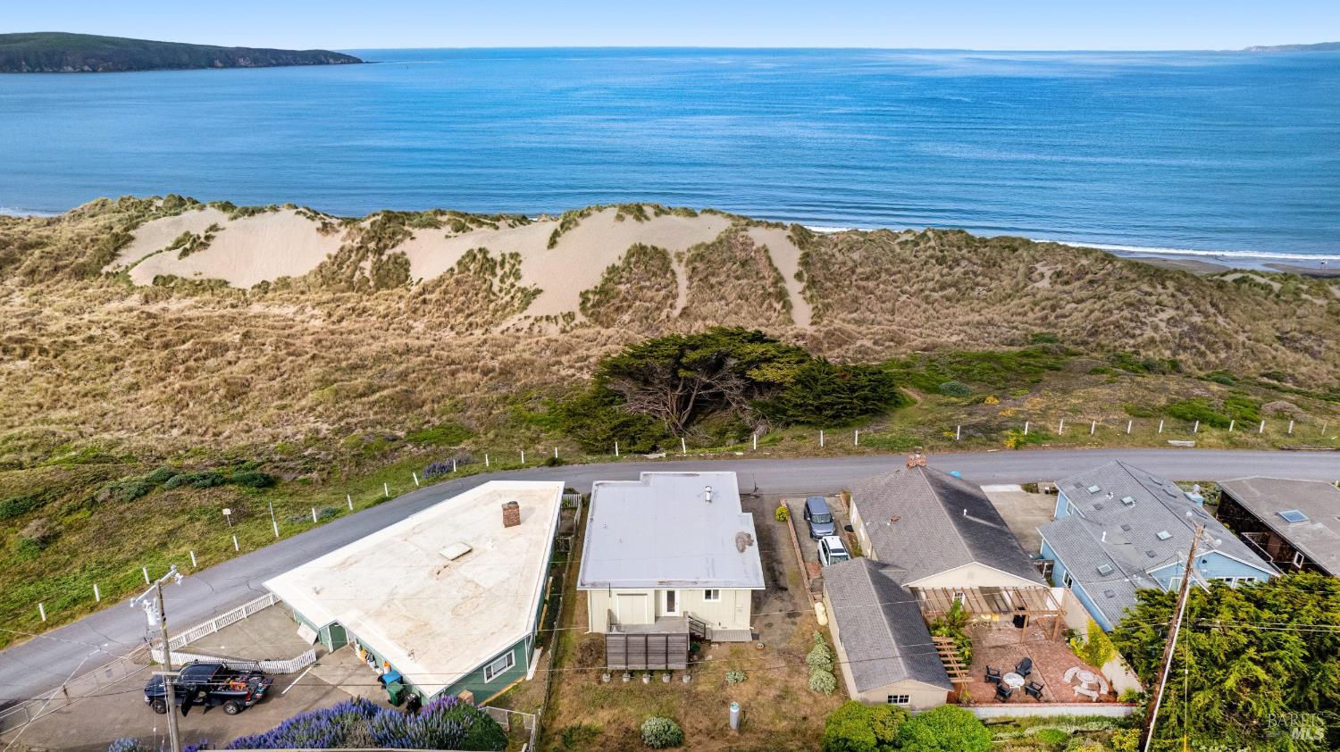 Detail Gallery Image 2 of 56 For 41 Cliff St, Dillon Beach,  CA 94929 - 2 Beds | 1 Baths