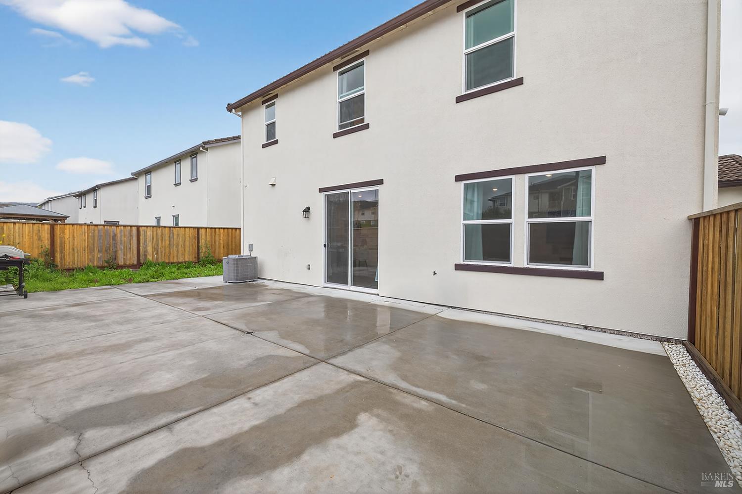 Detail Gallery Image 24 of 31 For 6042 Oxford Pl, Rohnert Park,  CA 94928 - 4 Beds | 2/1 Baths