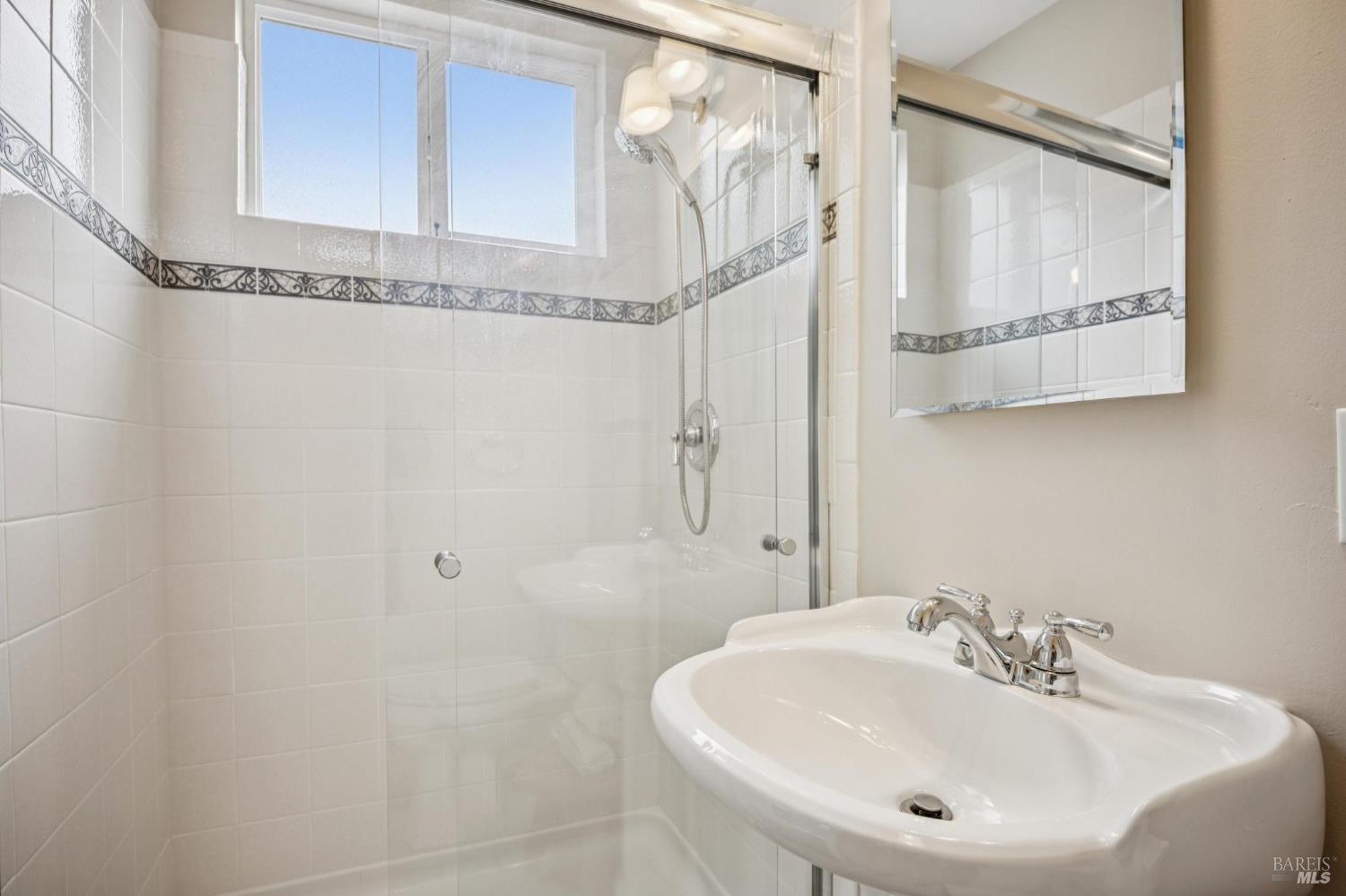 Detail Gallery Image 28 of 43 For 35 San Pablo Ave, San Rafael,  CA 94903 - 3 Beds | 2 Baths