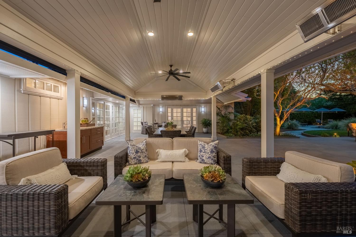 Detail Gallery Image 39 of 67 For 1670 Cabernet Ln, Saint Helena,  CA 94574 - 5 Beds | 5/1 Baths