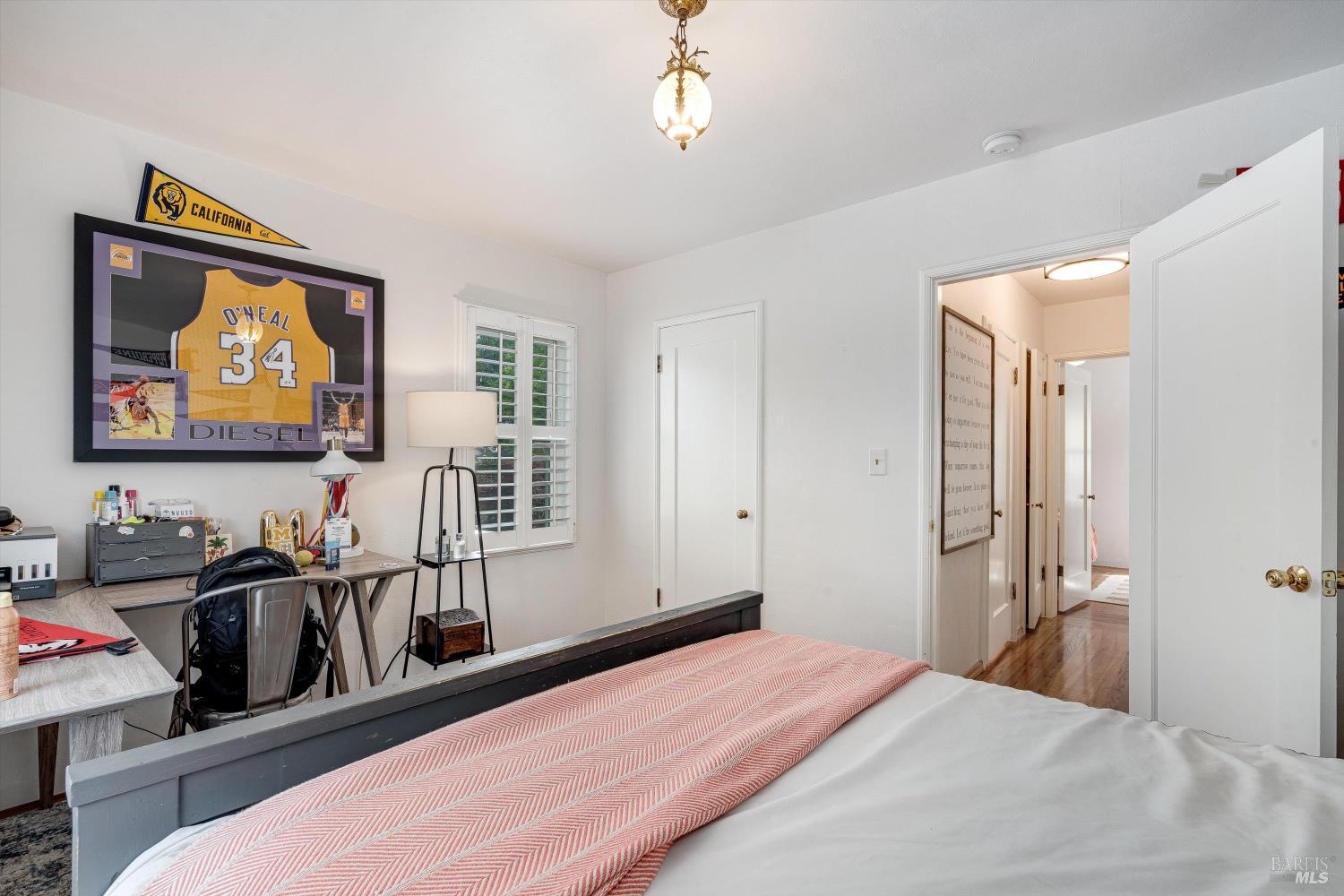 Detail Gallery Image 11 of 35 For 1304 Banks Ave, Napa,  CA 94559 - 3 Beds | 2 Baths