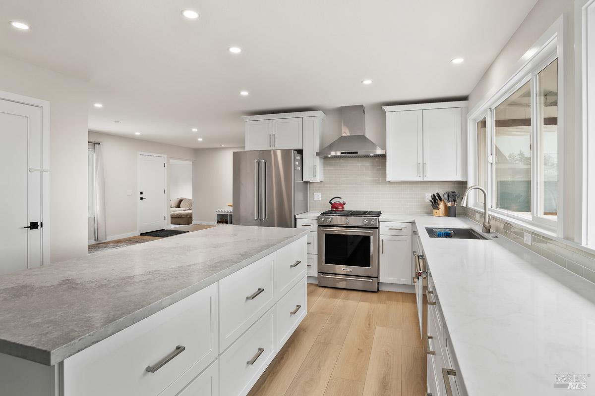 Detail Gallery Image 5 of 23 For 7685 Beverly Dr, Rohnert Park,  CA 94928 - 4 Beds | 2 Baths