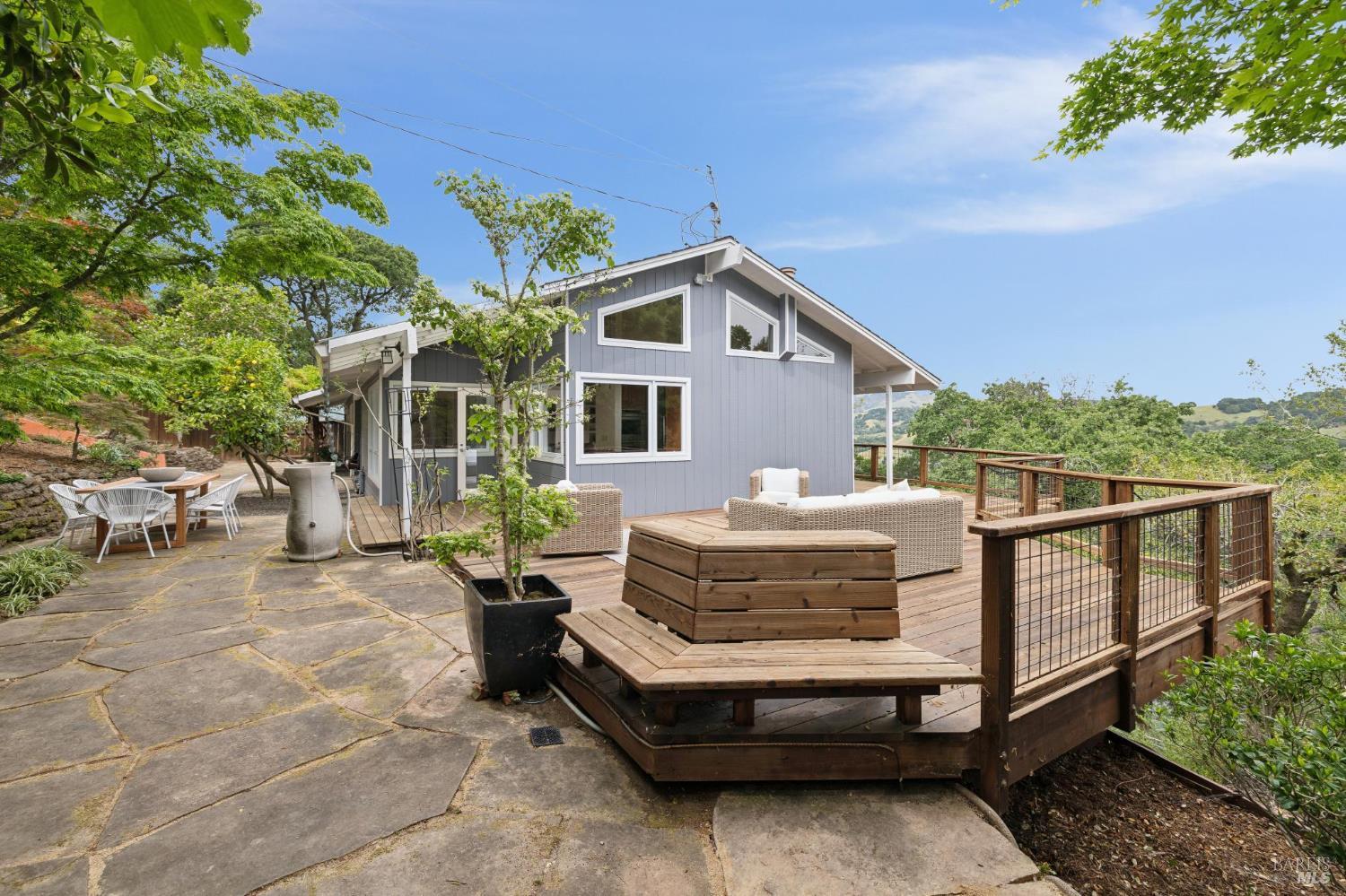 Detail Gallery Image 19 of 48 For 290 Stuyvesant Dr, San Anselmo,  CA 94960 - 4 Beds | 2/1 Baths