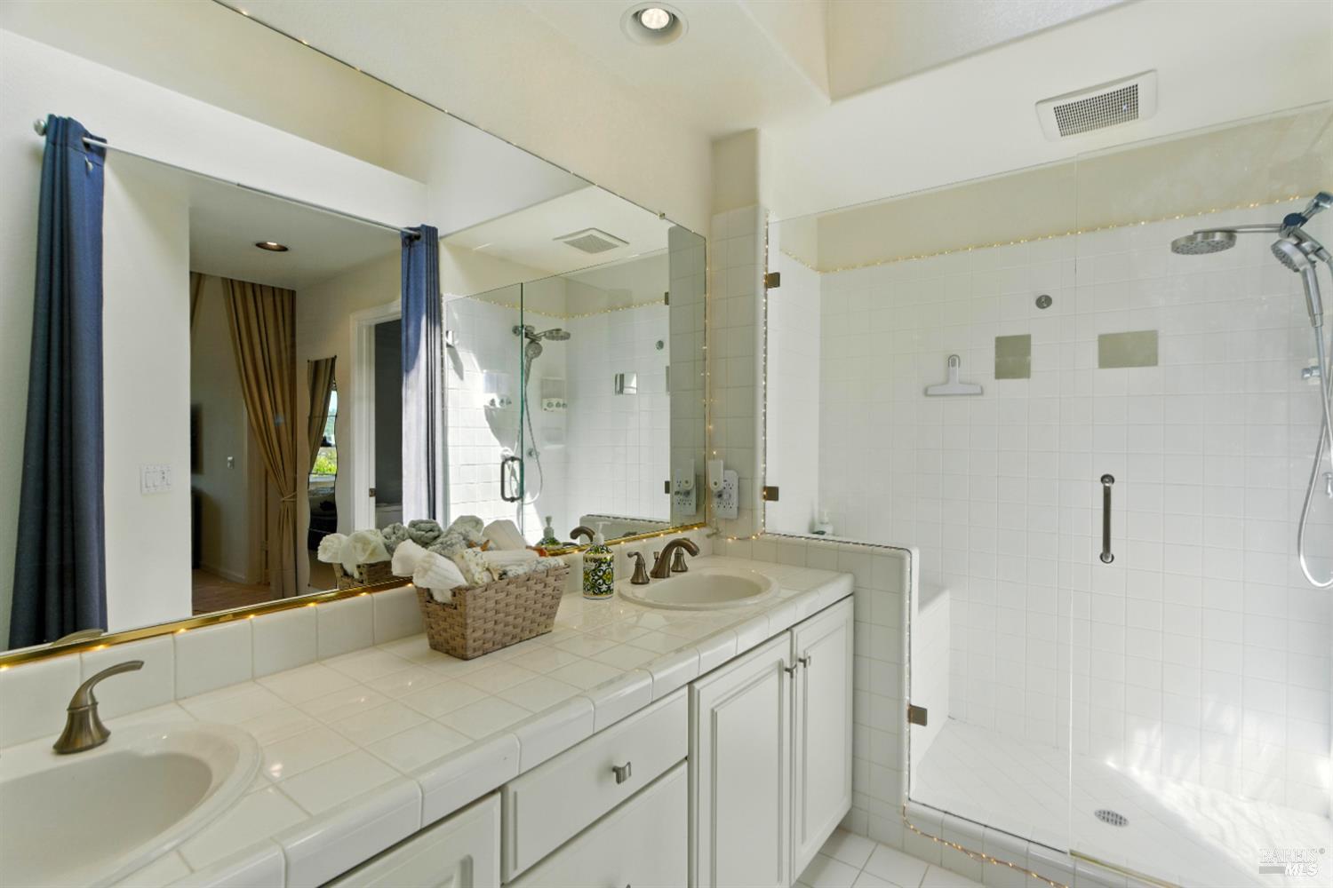 Detail Gallery Image 21 of 40 For 359 Orchid Dr, San Rafael,  CA 94903 - 4 Beds | 2/1 Baths