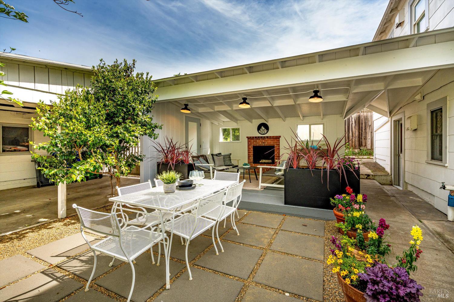 Detail Gallery Image 24 of 35 For 1304 Banks Ave, Napa,  CA 94559 - 3 Beds | 2 Baths