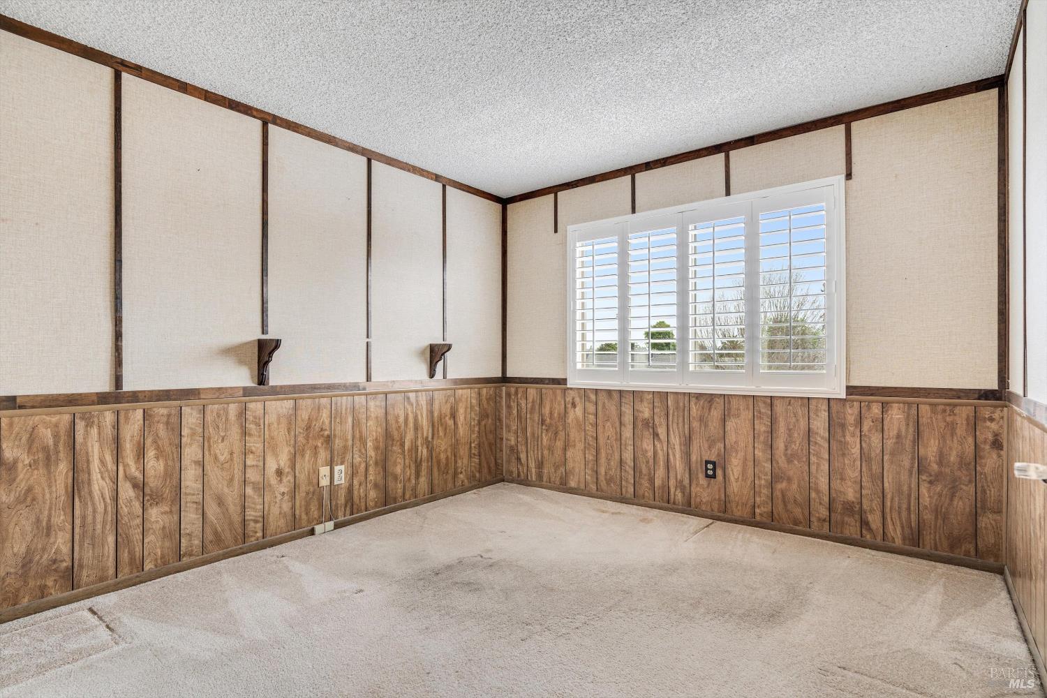 Detail Gallery Image 28 of 30 For 1569 Trellis Ln, Petaluma,  CA 94954 - 4 Beds | 3 Baths