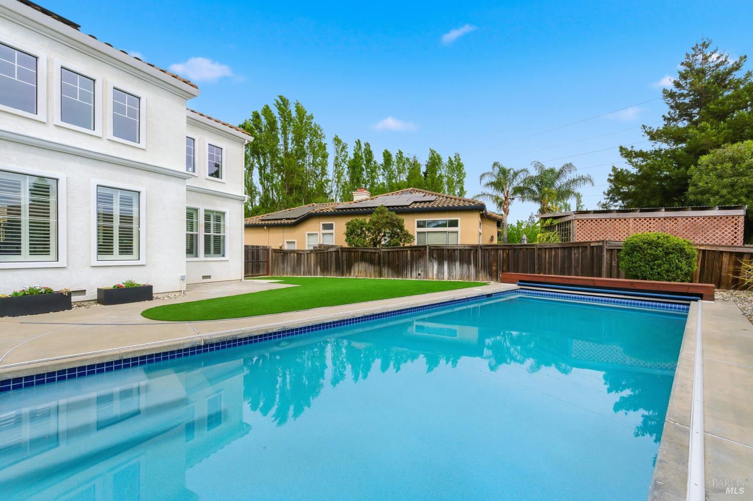 Detail Gallery Image 43 of 51 For 5226 Pavilion Ct, Fairfield,  CA 94534 - 5 Beds | 3/1 Baths