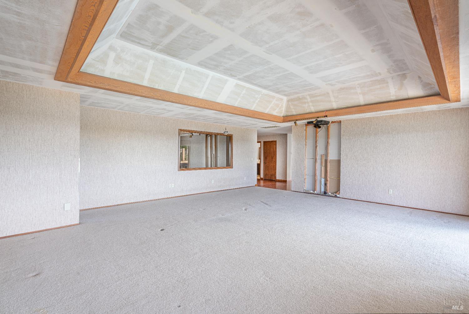 Detail Gallery Image 34 of 84 For 590 Pleasant Ave, Santa Rosa,  CA 95403 - 4 Beds | 3 Baths