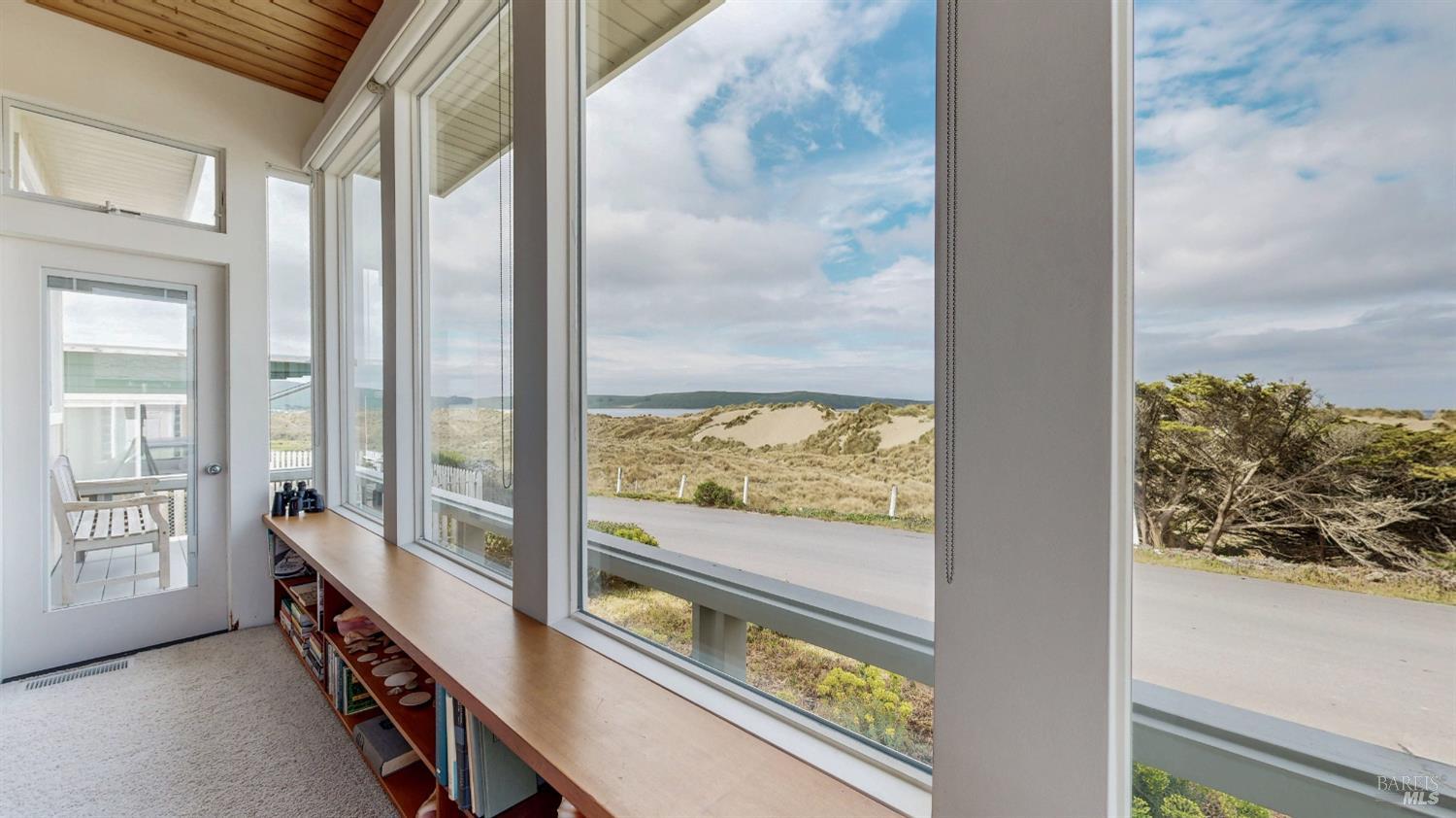 Detail Gallery Image 20 of 56 For 41 Cliff St, Dillon Beach,  CA 94929 - 2 Beds | 1 Baths