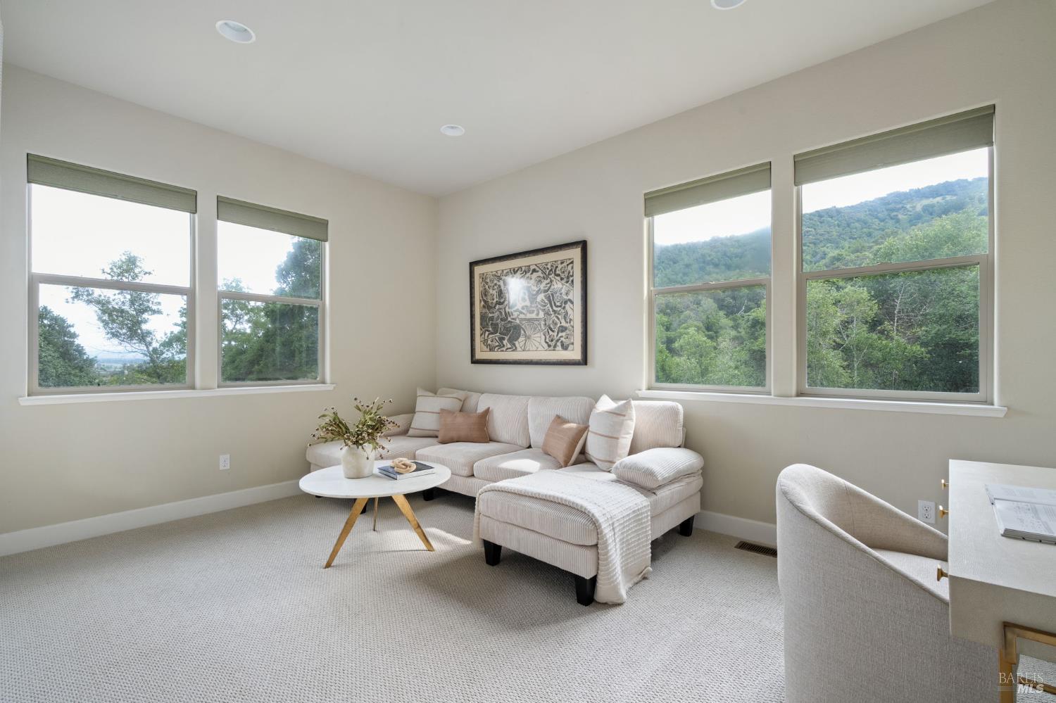 Detail Gallery Image 29 of 36 For 11 Edgehill Way, San Rafael,  CA 94903 - 4 Beds | 3/1 Baths