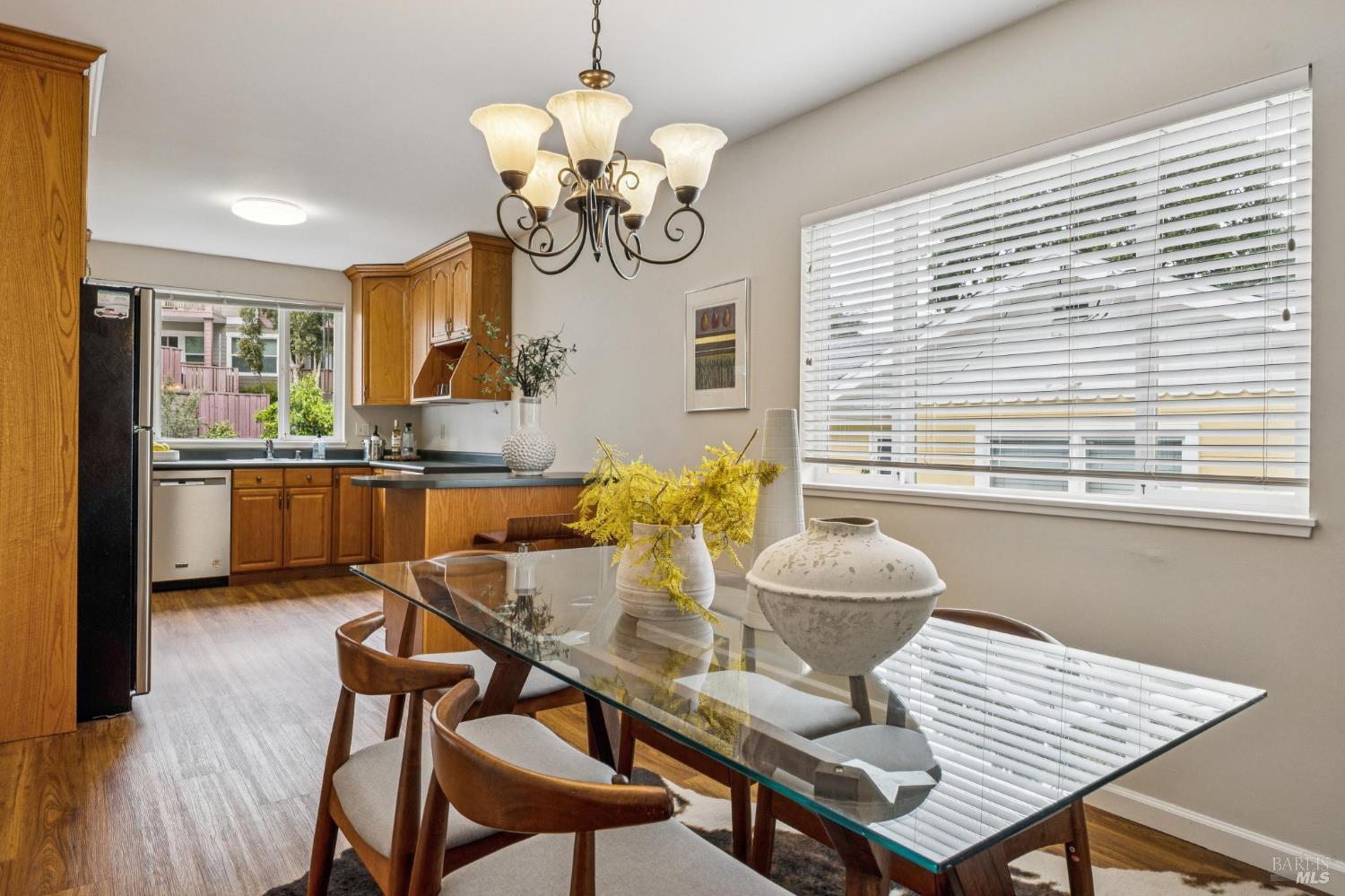 Detail Gallery Image 17 of 43 For 35 San Pablo Ave, San Rafael,  CA 94903 - 3 Beds | 2 Baths