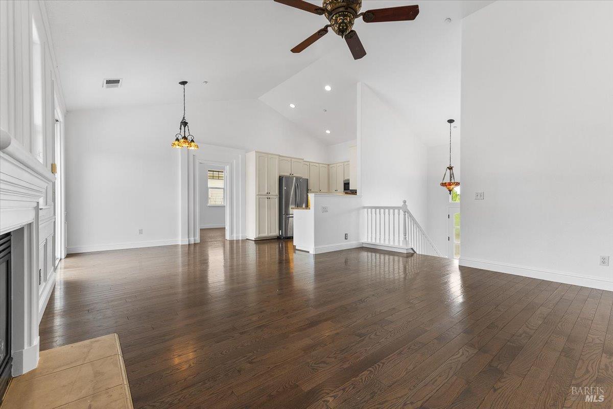 Detail Gallery Image 7 of 34 For 103 Paul Wittke Dr, Healdsburg,  CA 95448 - 4 Beds | 3 Baths