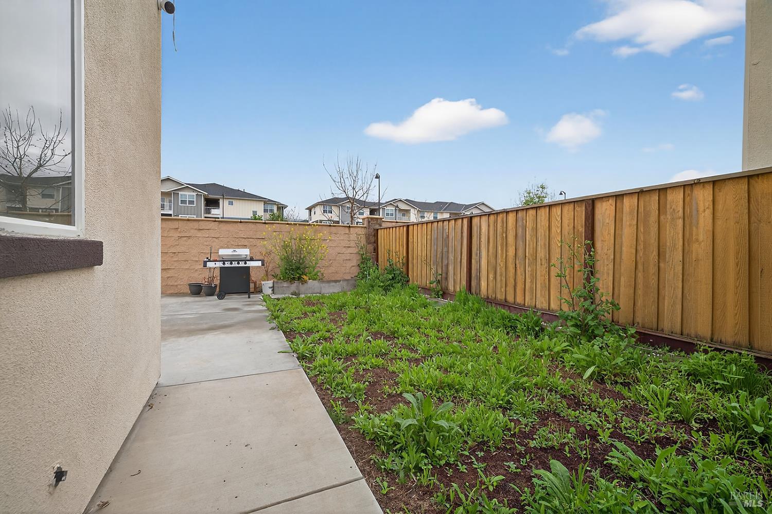 Detail Gallery Image 25 of 31 For 6042 Oxford Pl, Rohnert Park,  CA 94928 - 4 Beds | 2/1 Baths