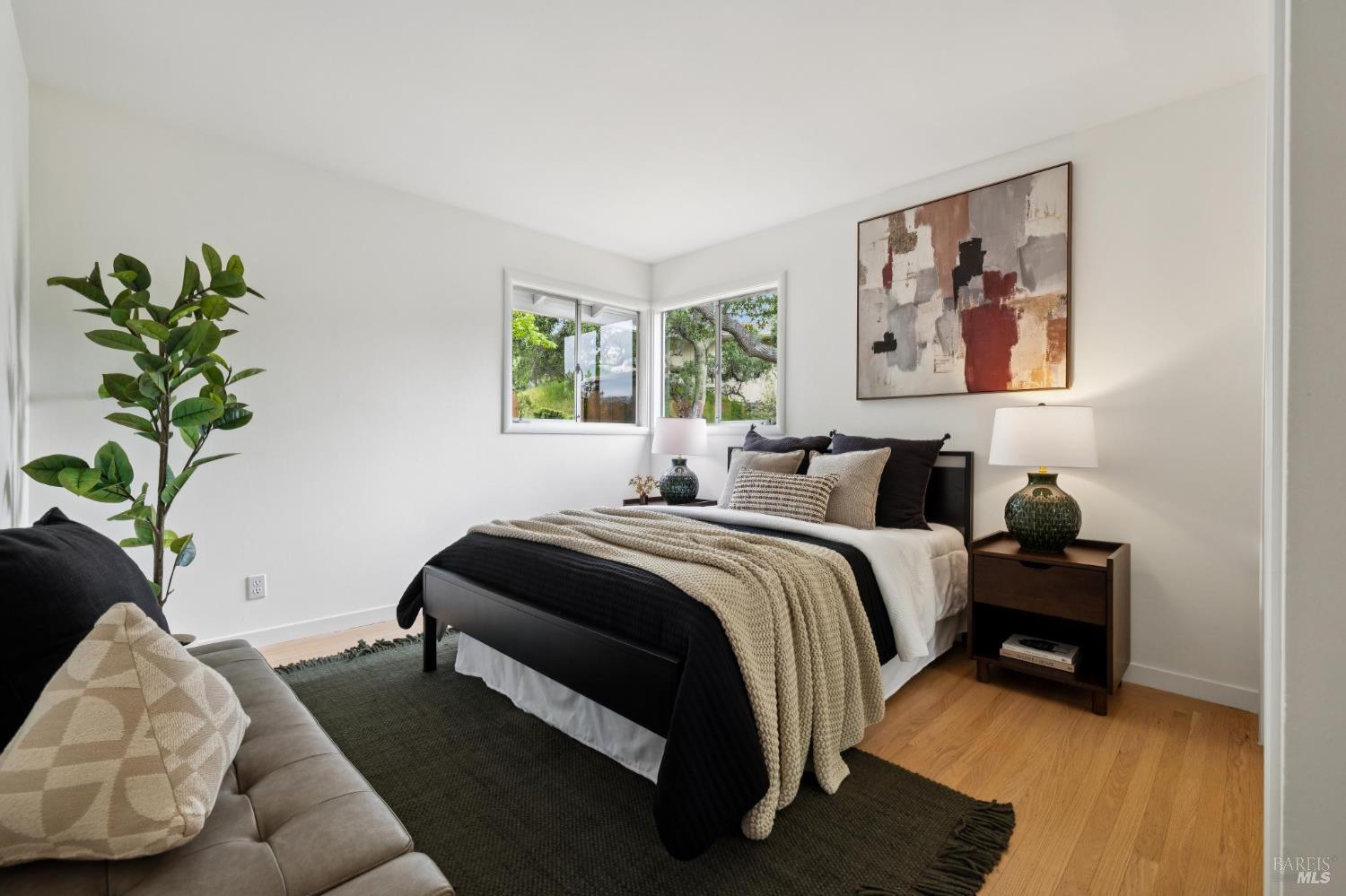 Detail Gallery Image 27 of 48 For 290 Stuyvesant Dr, San Anselmo,  CA 94960 - 4 Beds | 2/1 Baths