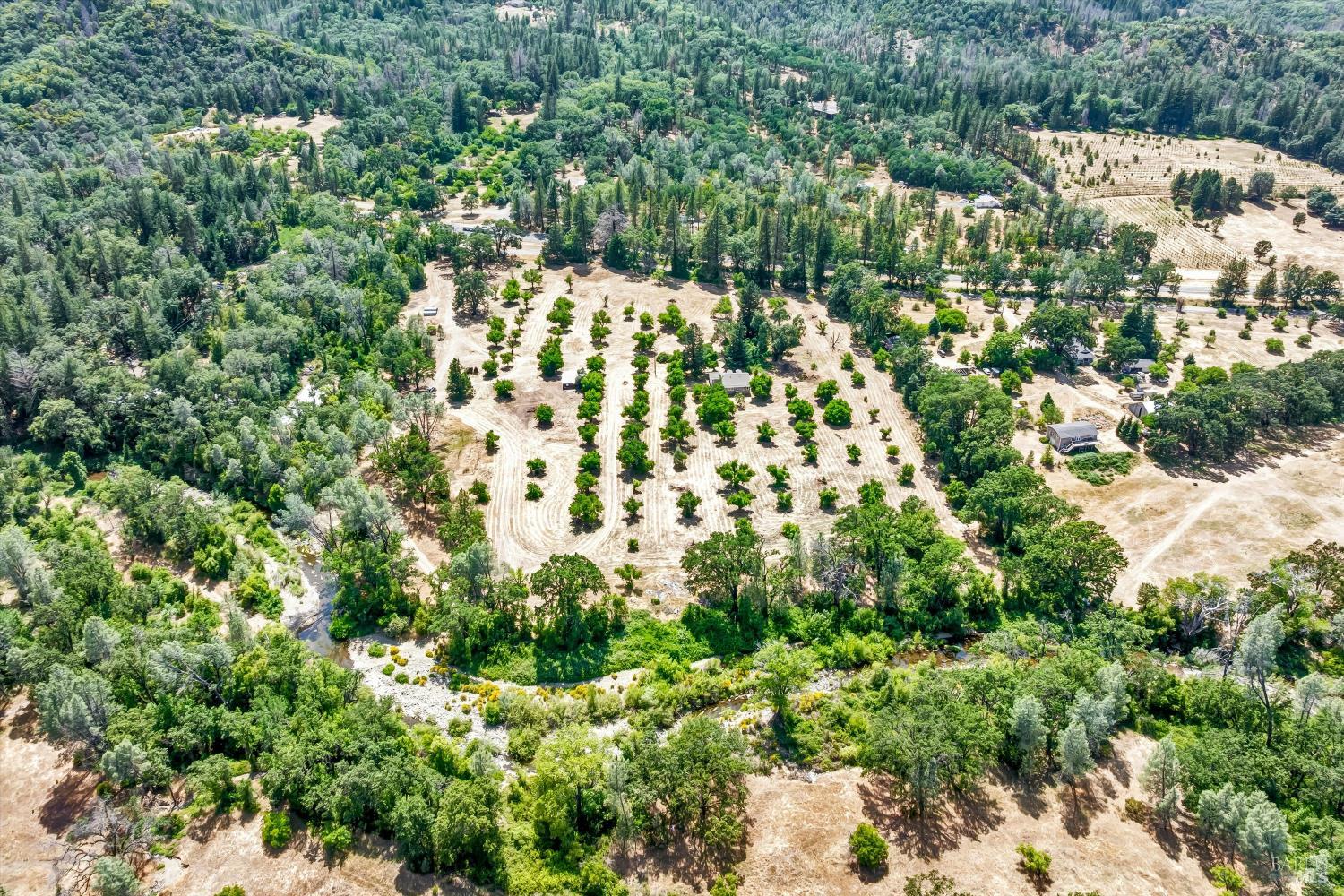 Detail Gallery Image 27 of 38 For 22550 Shady Grove Rd, Middletown,  CA 95461 - 2 Beds | 1 Baths