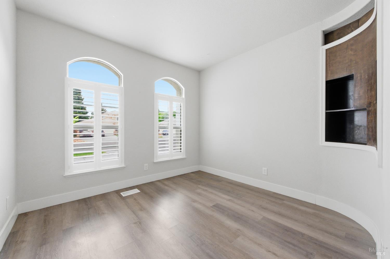 Detail Gallery Image 22 of 51 For 5226 Pavilion Ct, Fairfield,  CA 94534 - 5 Beds | 3/1 Baths