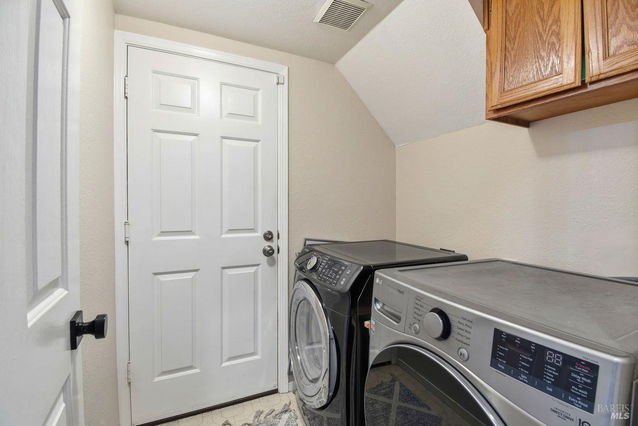 Detail Gallery Image 30 of 38 For 8270 Honor Pl, Cotati,  CA 94931 - 4 Beds | 2/1 Baths