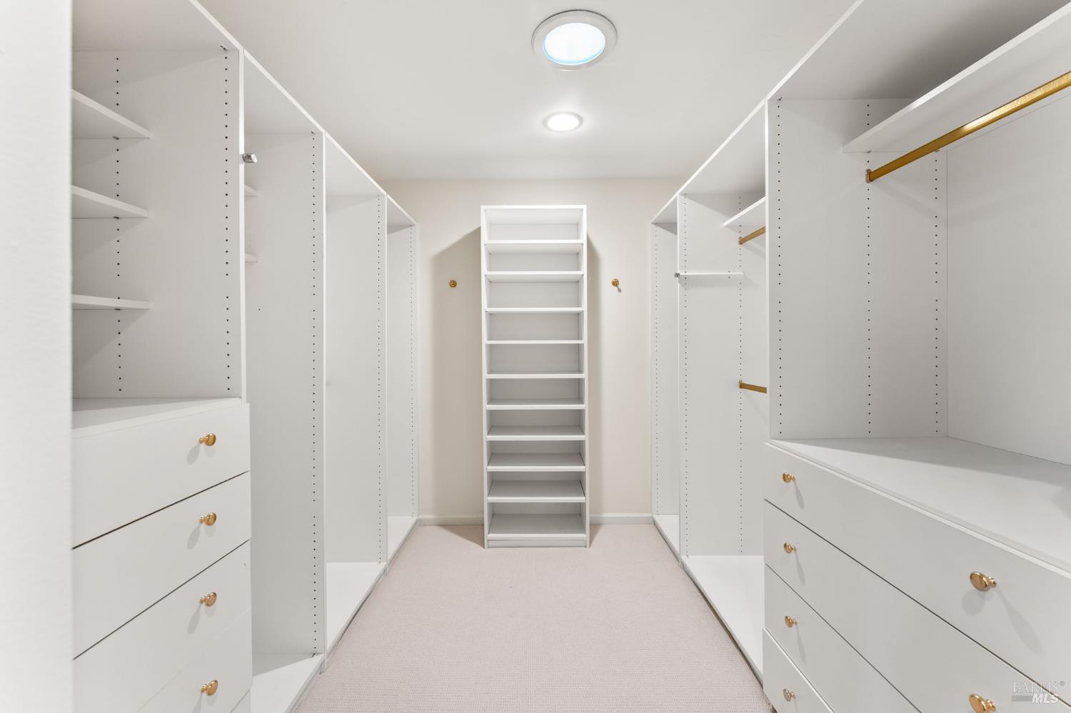 Detail Gallery Image 30 of 67 For 1670 Cabernet Ln, Saint Helena,  CA 94574 - 5 Beds | 5/1 Baths