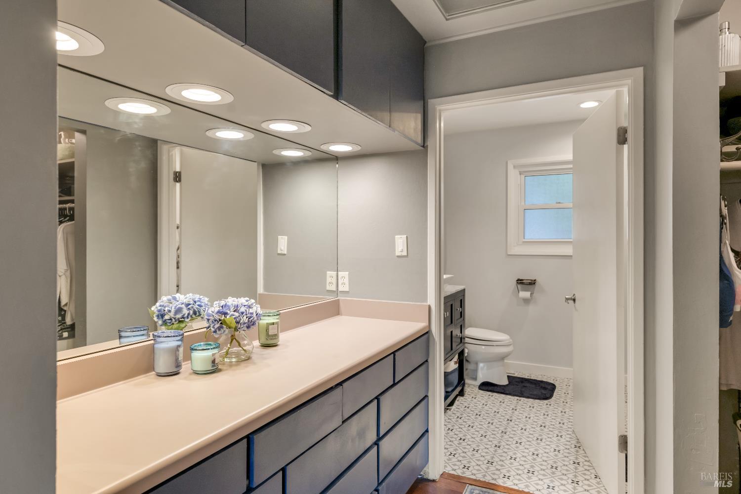 Detail Gallery Image 20 of 33 For 1250 Mission Dr, Sonoma,  CA 95476 - 3 Beds | 2 Baths