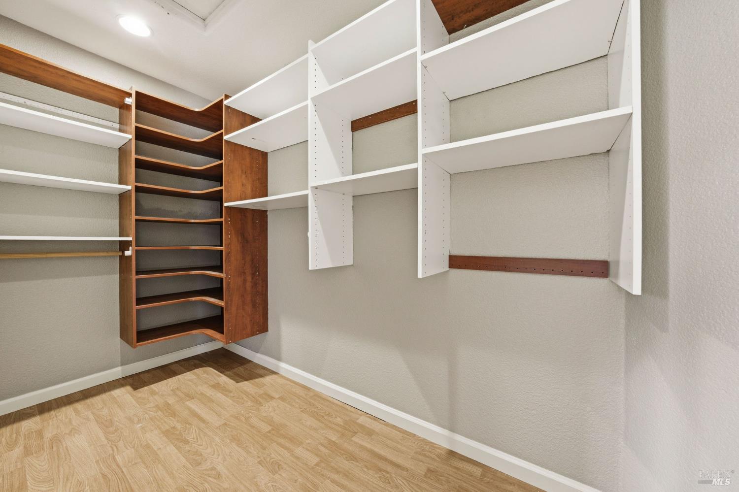 Detail Gallery Image 29 of 78 For 715 Antiquity Dr, Fairfield,  CA 94534 - 5 Beds | 2 Baths