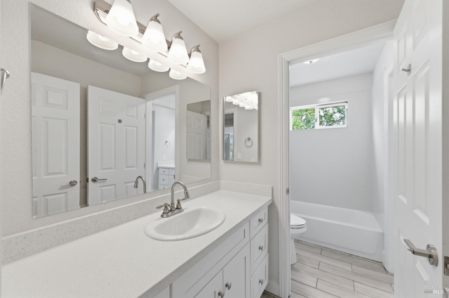 Detail Gallery Image 38 of 51 For 5226 Pavilion Ct, Fairfield,  CA 94534 - 5 Beds | 3/1 Baths