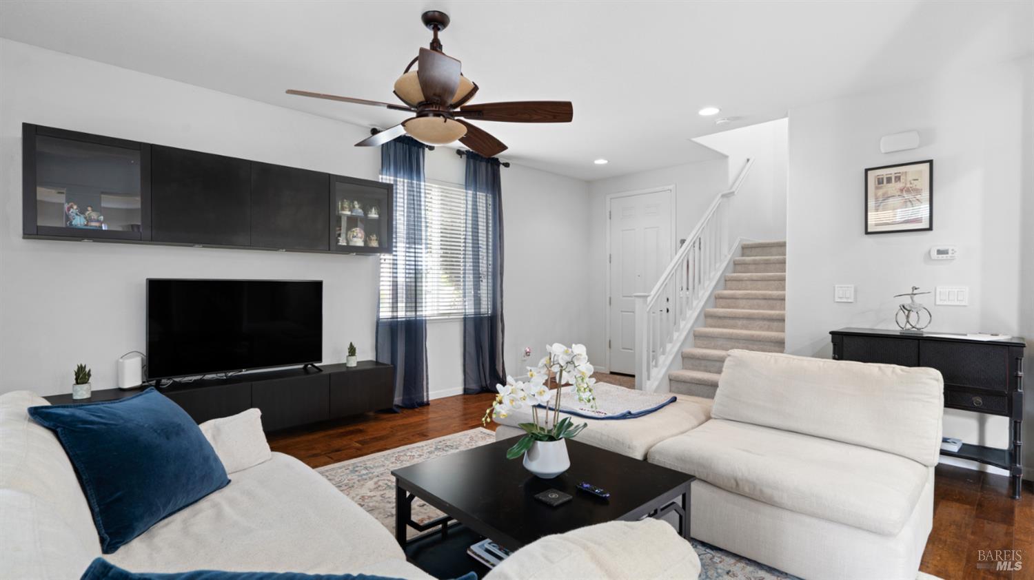 Detail Gallery Image 11 of 62 For 1157 N Station Dr, Vacaville,  CA 95688 - 4 Beds | 2/1 Baths