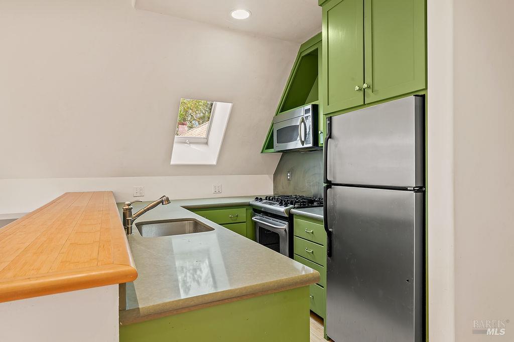 Detail Gallery Image 55 of 72 For 1212 N Fitch Mountain Rd, Healdsburg,  CA 95448 - 5 Beds | 3 Baths