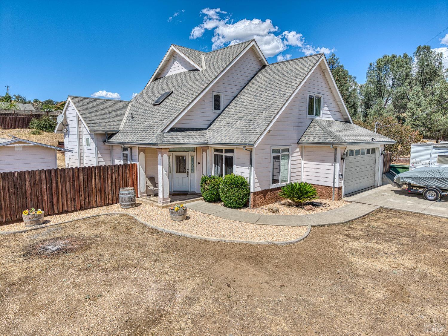 Detail Gallery Image 6 of 55 For 2920 Meadow Creek Rd, Clearlake Oaks,  CA 95423 - 3 Beds | 2 Baths