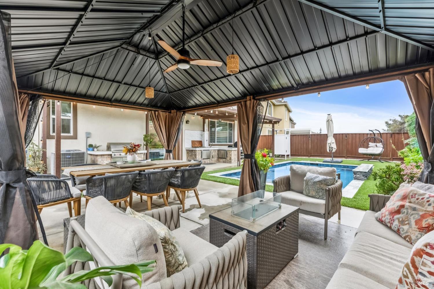 Detail Gallery Image 51 of 52 For 2919 Shaver St, Fairfield,  CA 94533 - 4 Beds | 3 Baths