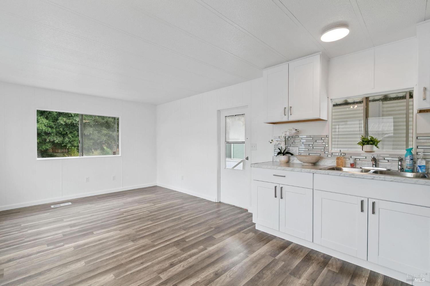 Detail Gallery Image 7 of 14 For 2500 Springs Rd 130, Vallejo,  CA 94591 - 1 Beds | 1 Baths