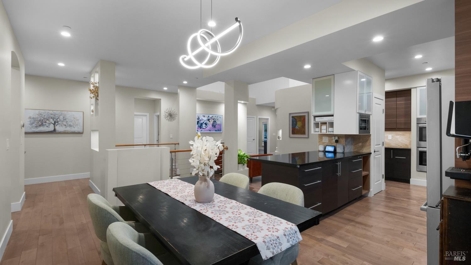 Detail Gallery Image 23 of 74 For 3720 Deauville Pl, Santa Rosa,  CA 95403 - 6 Beds | 4 Baths