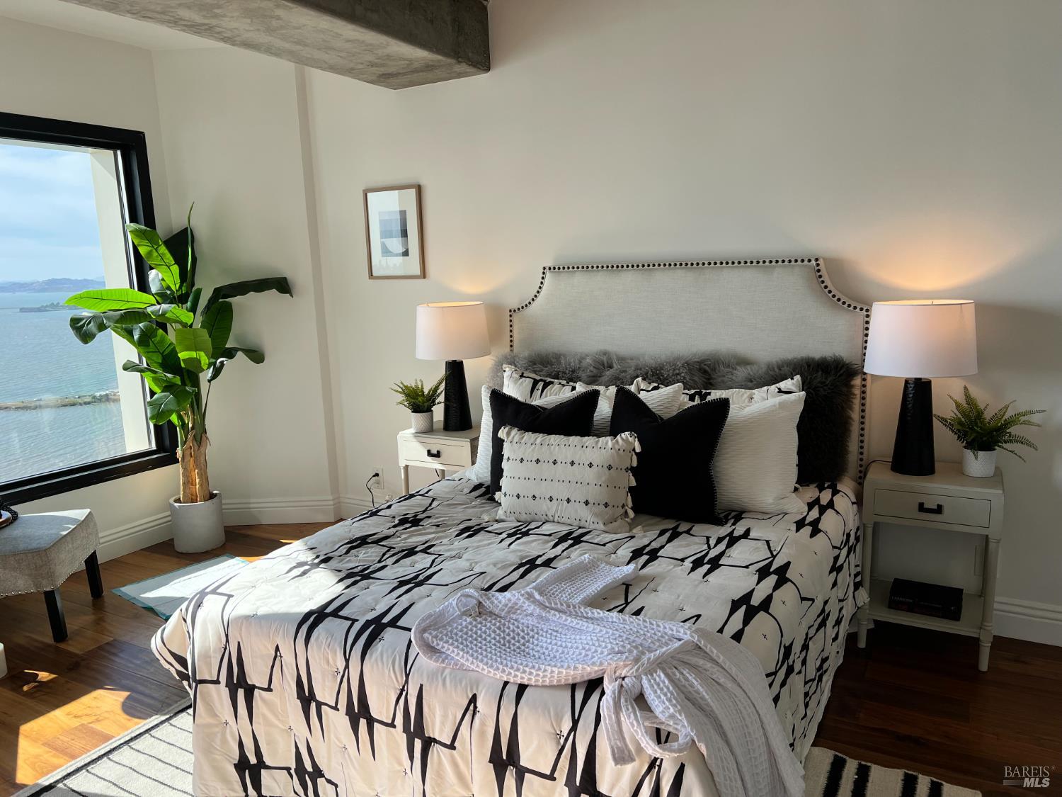 Detail Gallery Image 8 of 25 For 6363 Christie Ave #2513,  Emeryville,  CA 94608 - 1 Beds | 1 Baths