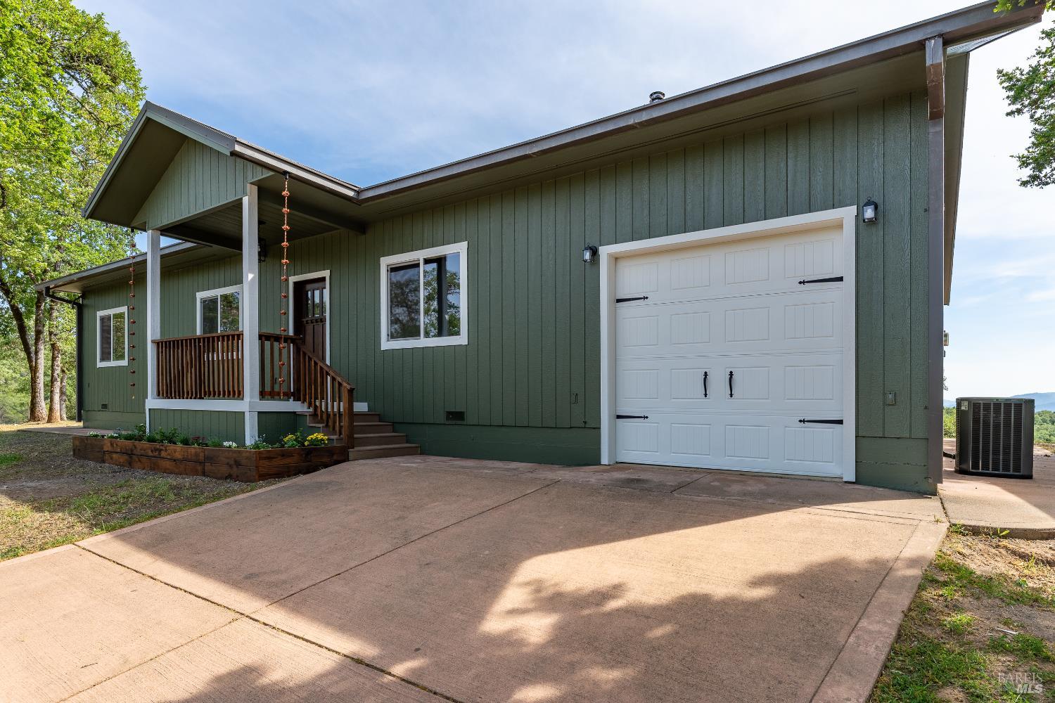 Detail Gallery Image 3 of 25 For 1461 Ponderosa Way, Redwood Valley,  CA 95470 - 3 Beds | 2 Baths