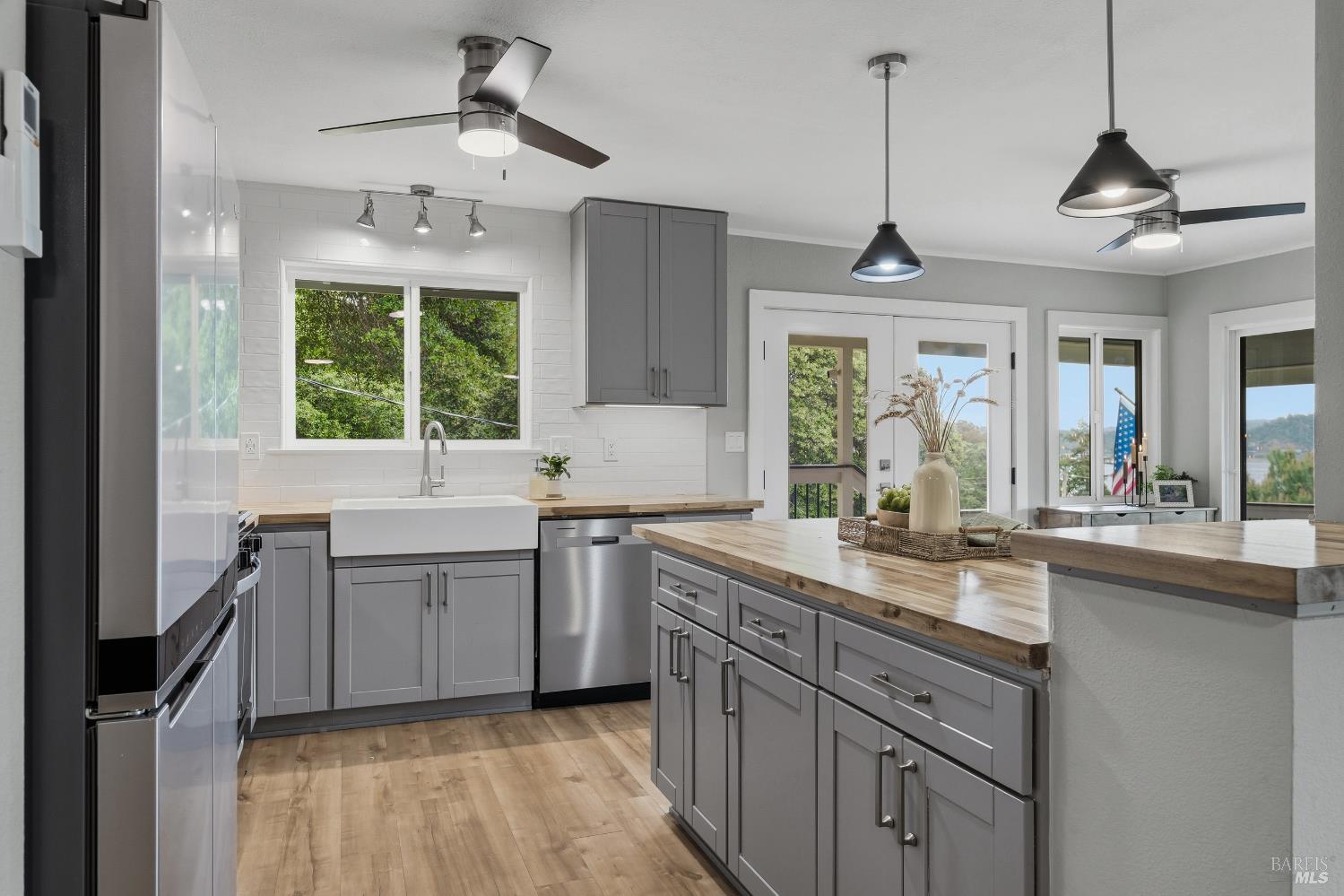 Detail Gallery Image 18 of 52 For 9480 Glenhaven Dr, Glenhaven,  CA 95443 - 2 Beds | 2 Baths